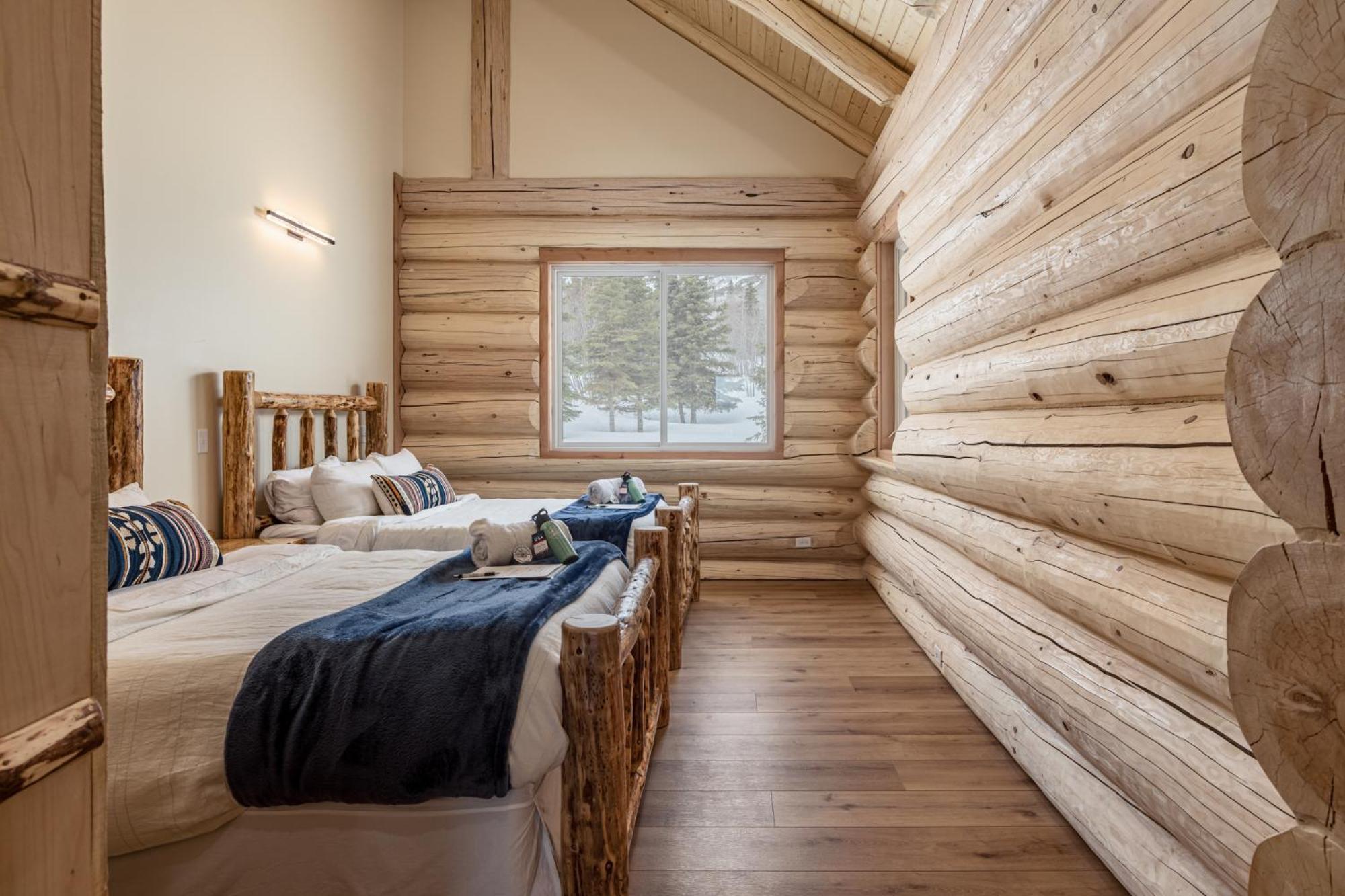 Majestic Valley Wilderness Lodge Sutton-Alpine Exteriör bild