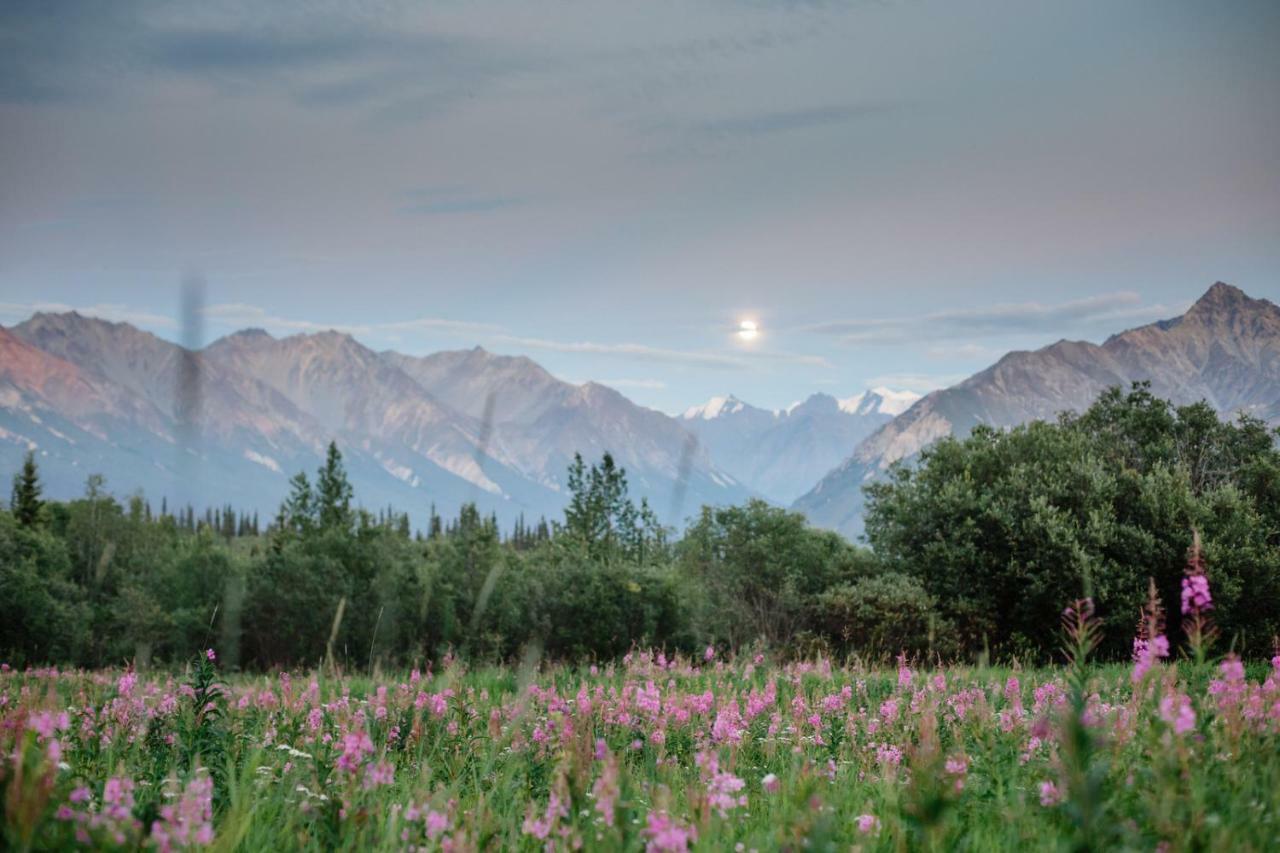 Majestic Valley Wilderness Lodge Sutton-Alpine Exteriör bild